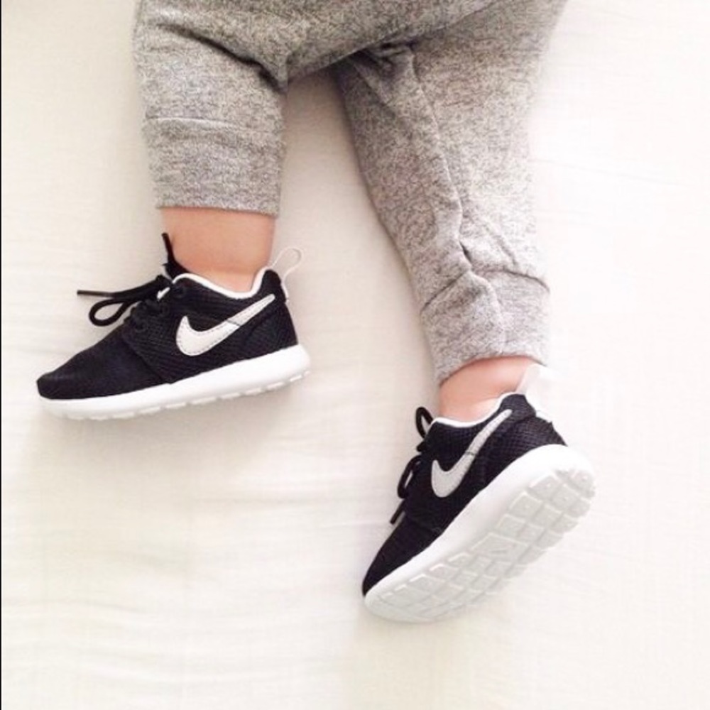 BRAND NEW with box , roshe one baby Nike’s